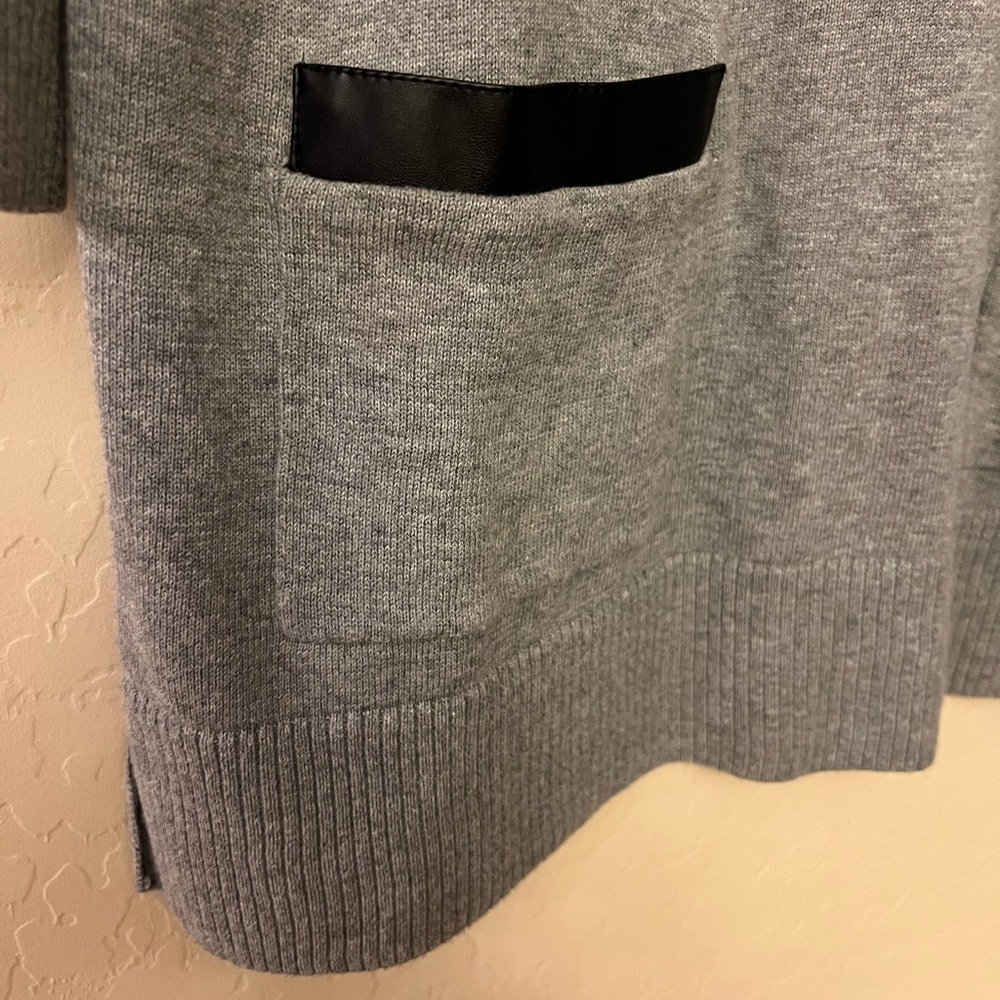 Jeanne Pierre Grey Knit Sweater Dress/Tunic w/Faux Leather Accents - Picture 8 of 12